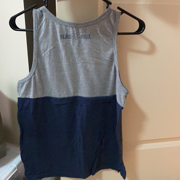 Flag nor Fail tank - navy and gray - Picture 3 of 3